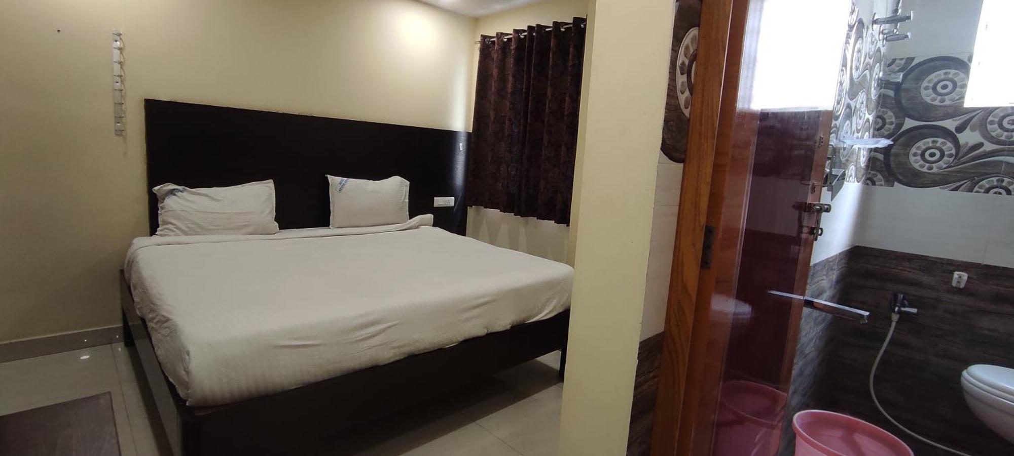 Arvind Stay Hotel, Rk Beach Vizag Вішакхапатнам Екстер'єр фото